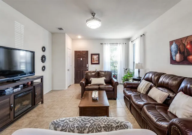 Photo 4 of Sale Pending at 1333 Vernon Dr, Providence Village, TX 76227 | MLS# 21221302 | Listing updated on 2026-07-25