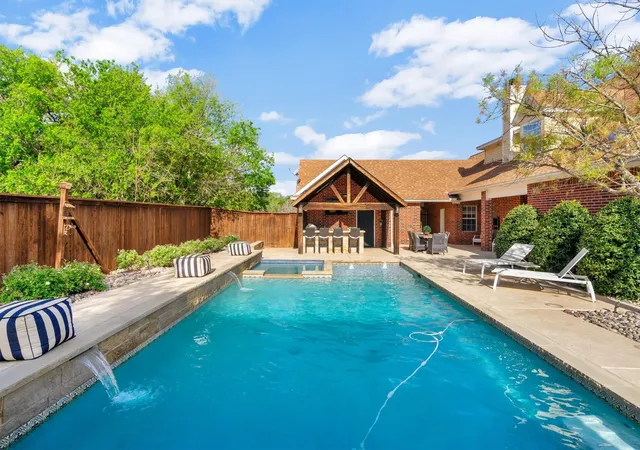 Photo 4 of Single family home for sale at 6206 S Fm 730, Azle, TX 76020 | MLS# 21221417 | Listing updated on 2026-08-27