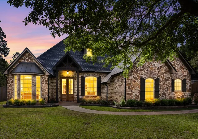 Homes for sale in Bullard, TX | 333 Hines Crossing, Bullard, TX 75757 | MLS# 21219891