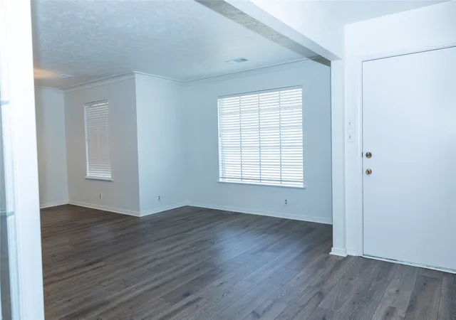 Photo 3 of Single family home for sale at 1860 Meadow Valley Ln, Dallas, TX 75232 | MLS# 21221475 | Listing updated on 2026-09-29