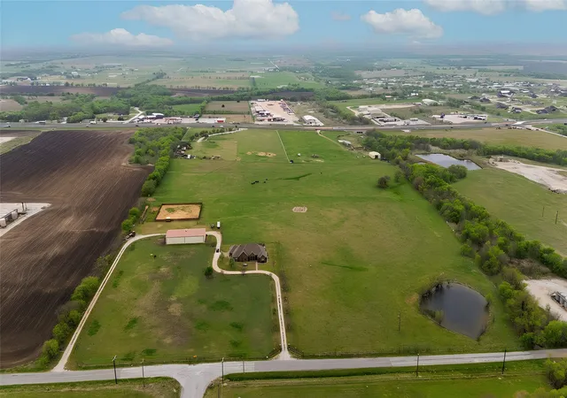 Photo 3 of House for sale at 13435 Jackson Rd, Krum, TX 76249 | MLS# 21221869 | Listing updated on 2026-08-21
