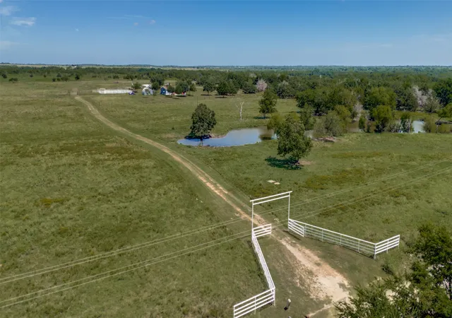 Photo 2 of Sale Pending at 9121 Ne County Road 2170, Powell, TX 75153 | MLS# 21221645 | Listing updated on 2026-10-02