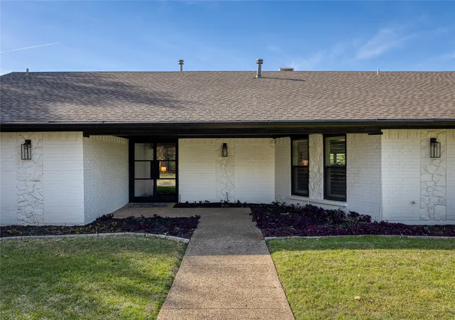 Photo 3 of Single family home for sale at 7520 Hewitt St, North Richland Hills, TX 76182 | MLS# 21220174 | Listing updated on 2026-07-18