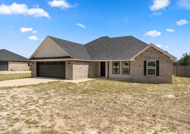 Photo 1 of Single family home for sale at 371 County Road 2462, Mineola, TX 75773 | MLS# 21221955 | Listing updated on 2026-09-23