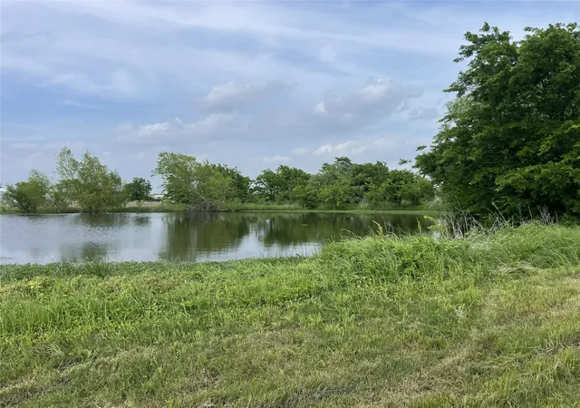 Photo 3 of Single family home for sale at 394 Emerald Glenn Ln, Pilot Point, TX 76258 | MLS# 21222150 | Listing updated on 2026-08-26