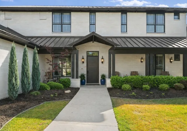 Photo 3 of Single family home for sale at 3548 Pinnacle Bay Pt, Little Elm, TX 75068 | MLS# 21220664 | Listing updated on 2026-08-29