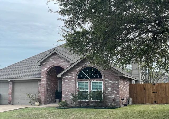 Homes for sale in Rockwall, TX | 313 Westwood Dr, Rockwall, TX 75032 | MLS# 21222168