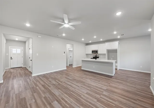 Homes for sale in West, TX | 711 N College St, West, TX 76691 | MLS# 21222427