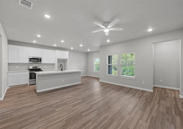 Homes for sale in West, TX | 711 N College St, West, TX 76691 | MLS# 21222427