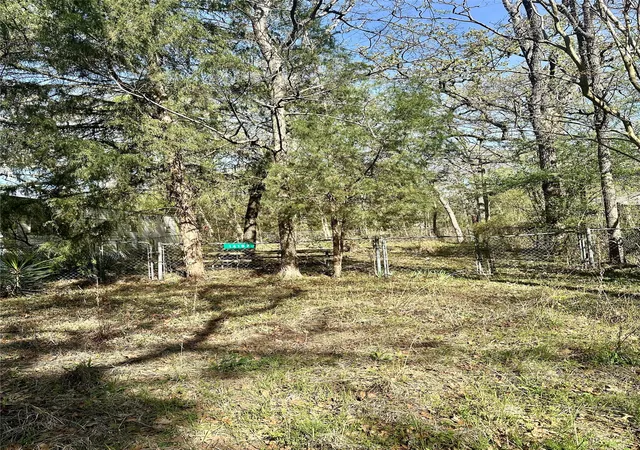 Photo 4 of Manufactured home for sale at 14110 Austin St, Malakoff, TX 75148 | MLS# 21219157 | Listing updated on 2026-09-19