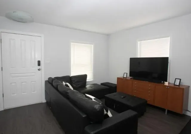 Photo 2 of Single family home for sale at 1527 Padgitt Ave, Dallas, TX 75203 | MLS# 21222471 | Listing updated on 2026-07-27