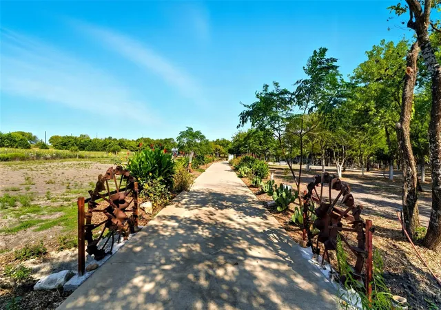 Photo 3 of Single family home for sale at 1431 Fm 85, Ennis, TX 75119 | MLS# 21217960 | Listing updated on 2026-08-24