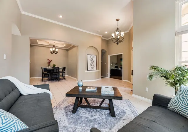 Photo 3 of Single family home for sale at 7301 Summer Glen Dr, Mc Kinney, TX 75072 | MLS# 21222431 | Listing updated on 2026-08-21