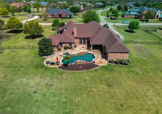 Homes for sale in Fairview, TX | 85 Stone Hinge Dr, Fairview, TX 75069 | MLS# 21220626