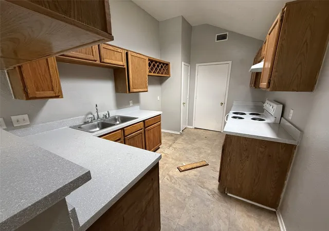 Photo 3 of Single family home for sale at 2011 Nectar Dr, Mesquite, TX 75149 | MLS# 21222563 | Listing updated on 2026-09-23