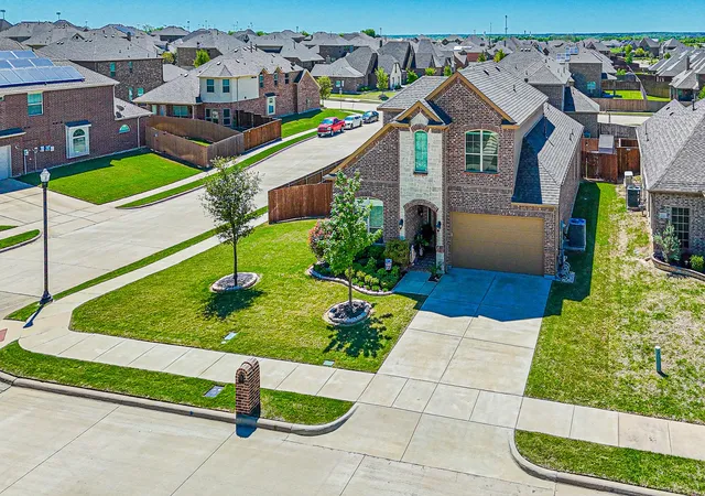 Photo 2 of Single family home for sale at 3030 Burgundy Ln, Midlothian, TX 76065 | MLS# 21221907 | Listing updated on 2026-08-20