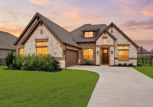 Photo 1 of Sale Pending at 3165 Ferry Boat Ln, Granbury, TX 76049 | MLS# 21222425 | Listing updated on 2026-08-18