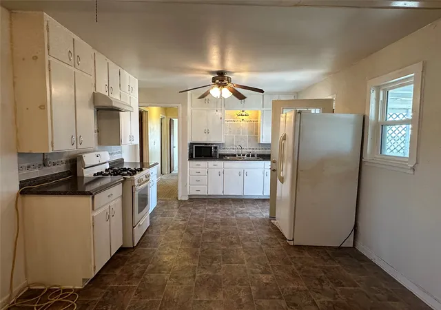 Homes for sale in Goldthwaite, TX | 200 County Road 336, Goldthwaite, TX 76844 | MLS# 21217462