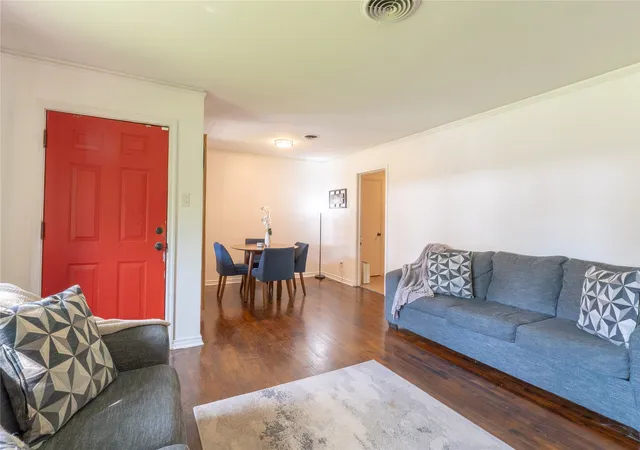 Photo 4 of Single family home for sale at 2422 Santa Cruz Dr, Dallas, TX 75227 | MLS# 21222808 | Listing updated on 2026-07-18