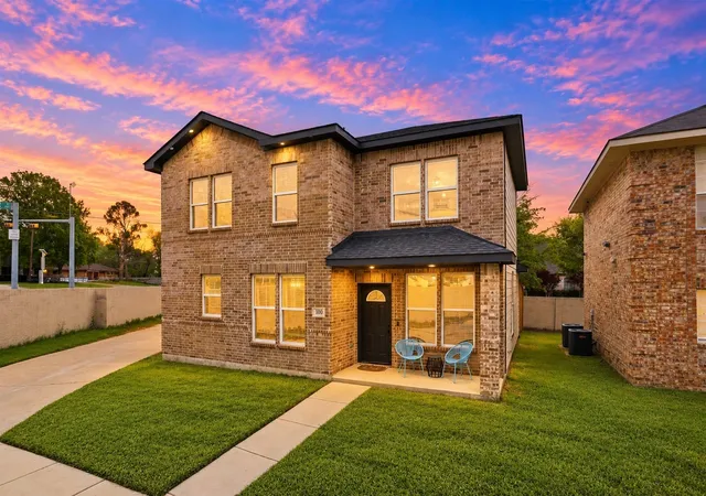 Photo 1 of Single family home for sale at 100 Newport Pl, Mesquite, TX 75149 | MLS# 21222679 | Listing updated on 2026-10-07