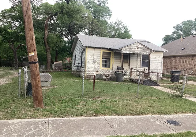 1st image of 3922 Ingersoll St, Dallas, TX 75212 | MLS# 21222092