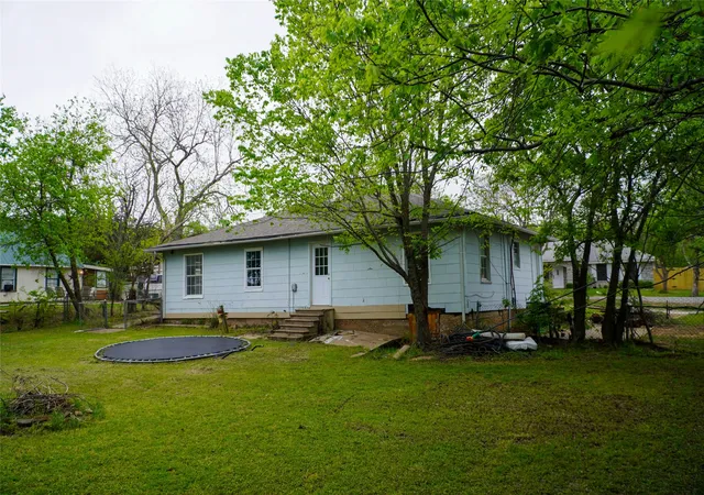 Homes for sale in Keene, TX | 403 N Fairview St, Keene, TX 76059 | MLS# 21222867