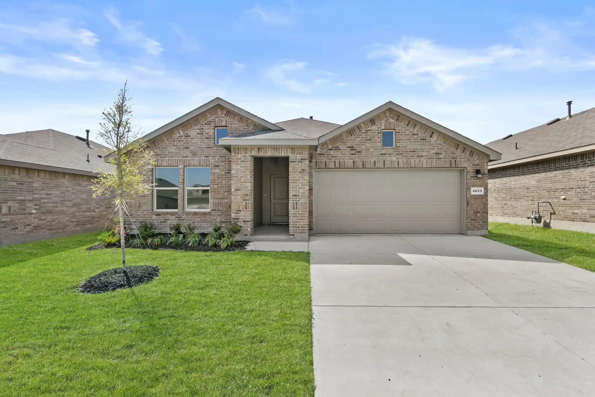 Photo 1 of Sale Pending at 4233 Trickling Creek Ln, Crowley, TX 76036 | MLS# 21222896 | Listing updated on 2026-10-22