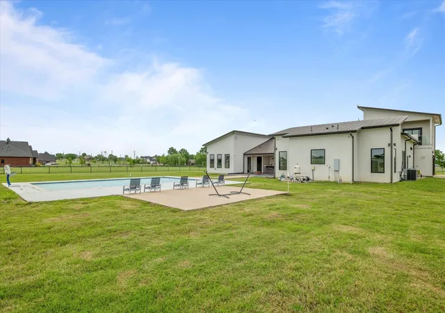 Homes for sale in Gunter, TX | 1595 Bledsoe Rd, Gunter, TX 75058 | MLS# 21222981