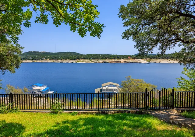 Photo 4 of Single family home for sale at 694 Scenic Cir, Lakehills, TX 78063 | MLS# 21223026 | Listing updated on 2026-09-23