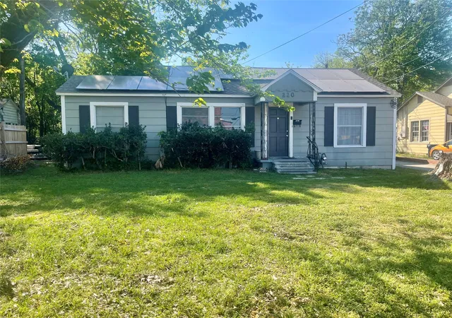 Homes for sale in Sulphur Springs, TX | 220 Ponder St, Sulphur Springs, TX 75482 | MLS# 21222972
