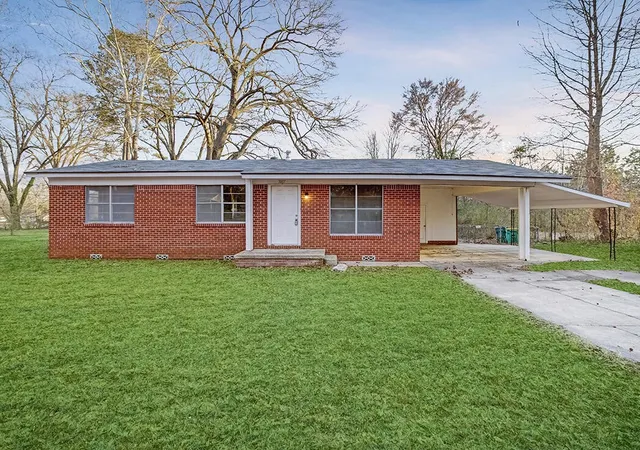 Homes for sale in Texarkana, TX | 3007 Hollywood St, Texarkana, TX 75501 | MLS# 21223048