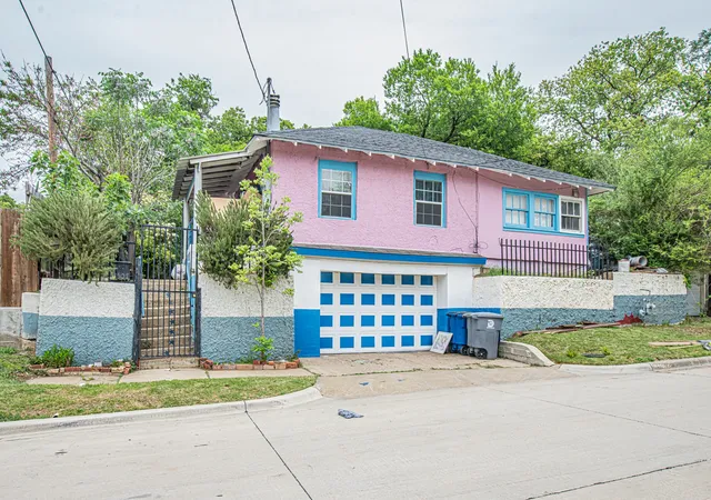 Homes for sale in Dallas, TX | 507 Sabine St, Dallas, TX 75203 | MLS# 21223249