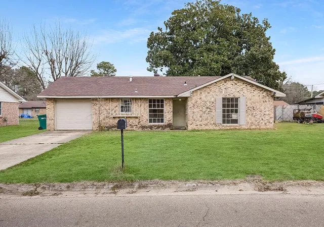 Homes for sale in Texarkana, TX | 2003 Ashley, Texarkana, TX 75501 | MLS# 21223220