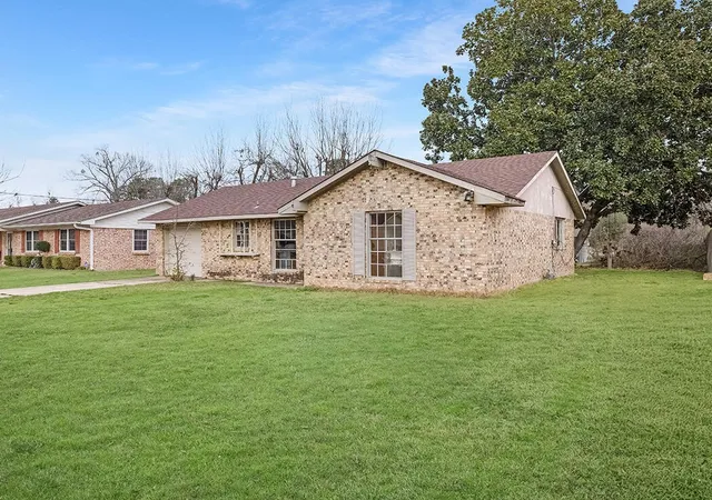 Homes for sale in Texarkana, TX | 2003 Ashley, Texarkana, TX 75501 | MLS# 21223220