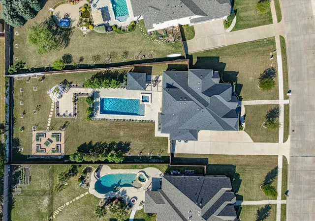 Photo 4 of Single family home for sale at 146 Old Bridge Rd, Waxahachie, TX 75165 | MLS# 21222376 | Listing updated on 2026-08-26