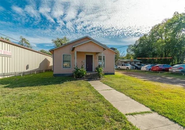 Homes for sale in Sulphur Springs, TX | 616 Main St, Sulphur Springs, TX 75482 | MLS# 21122740