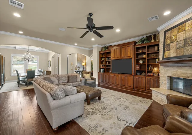 Photo 4 of Single family home for sale at 14690 Chapel Rd, Lorena, TX 76655 | MLS# 21221985 | Listing updated on 2026-09-15