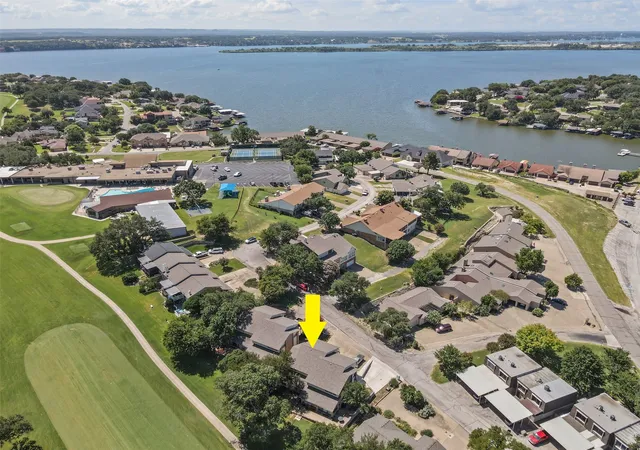 Photo 3 of Townhouse for sale at 4403 Overlook Ct, Granbury, TX 76049 | MLS# 21195920 | Listing updated on 2026-08-20