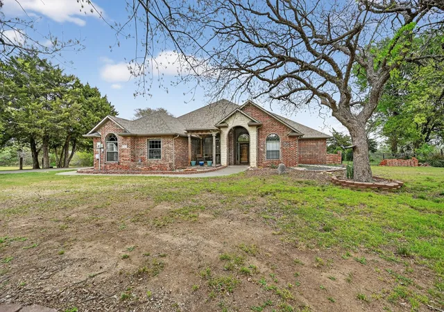 Photo 1 of Single family home for sale at 4851 Stout Rd, Midlothian, TX 76065 | MLS# 21223222 | Listing updated on 2026-08-29