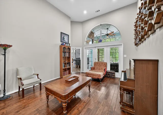 Photo 3 of Single family home for sale at 4851 Stout Rd, Midlothian, TX 76065 | MLS# 21223222 | Listing updated on 2026-08-29