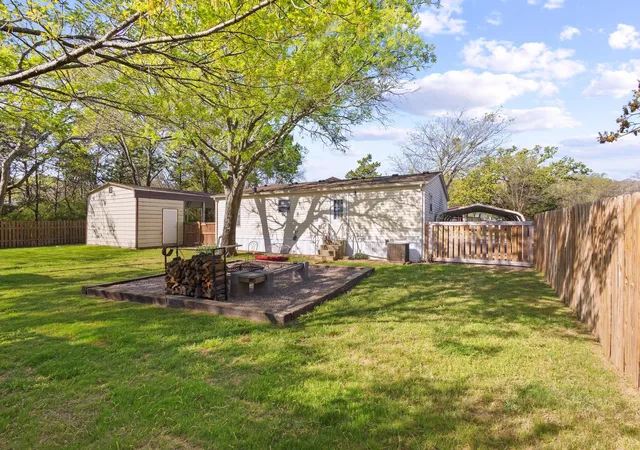 Homes for sale in Gordonville, TX | 146 Will Stutley Dr, Gordonville, TX 76245 | MLS# 21223611