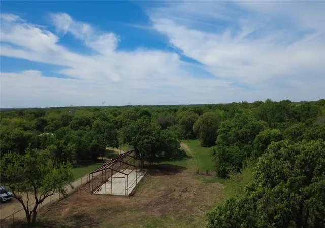 Homes for sale in Alvarado, TX | 2321 N County Road 810, Alvarado, TX 76009 | MLS# 21223681