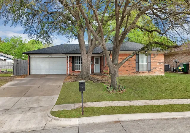 Photo 1 of Sale Pending at 6305 Arthur Dr, Fort Worth, TX 76134 | MLS# 21223614 | Listing updated on 2026-08-19