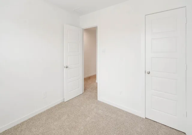 Photo 3 of Sale Pending at 941 Jefferson Wy, Sherman, TX 75090 | MLS# 21223793 | Listing updated on 2026-07-14