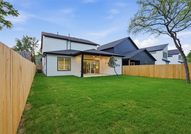 Photo 24 of Sale Pending at 3906 Harlingen St, Dallas, TX 75212 | MLS# 21223867 | Listing updated on 2026-08-25