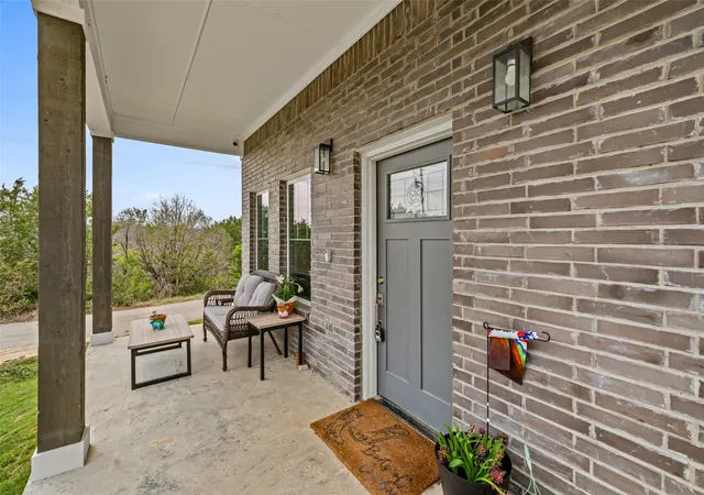 Homes for sale in Granbury, TX | 2100 Cactus Aly, Granbury, TX 76048 | MLS# 21223673