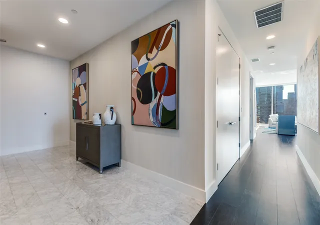 Homes for sale in Dallas, TX | 3130 N Harwood St #801, Dallas, TX 75201 | MLS# 21223142