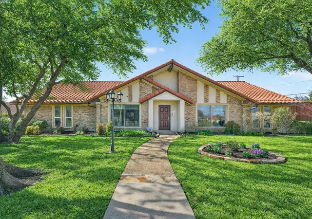 Photo 1 of Single family home for sale at 15415 Leavalley Dr, Dallas, TX 75248 | MLS# 21224105 | Listing updated on 2026-07-27