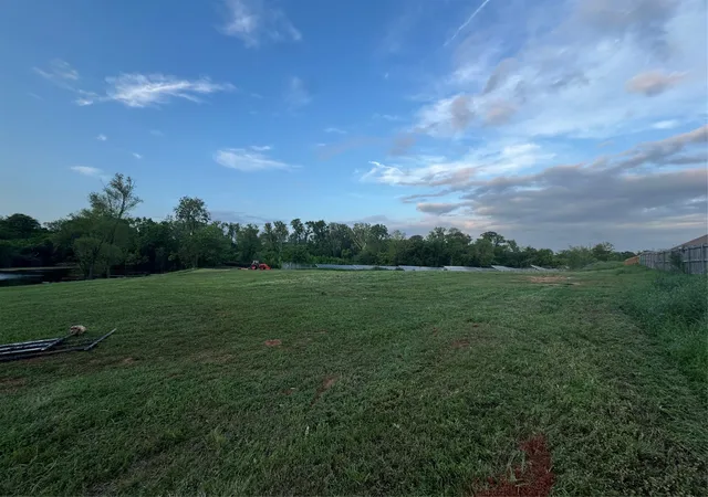 Land for sale at 0000 Old Mooringsport Rd, Shreveport, LA 71107 | MLS# 21224263