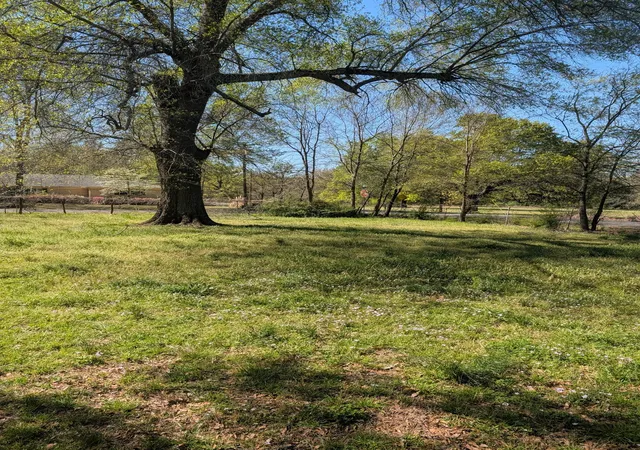 Photo 2 of Single family home for sale at 3395 Bonham St, Paris, TX 75460 | MLS# 21224434 | Listing updated on 2026-07-28